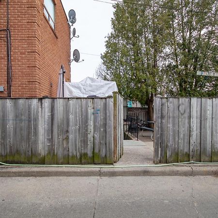Cozy Home In Downtown Toronto! Екстер'єр фото